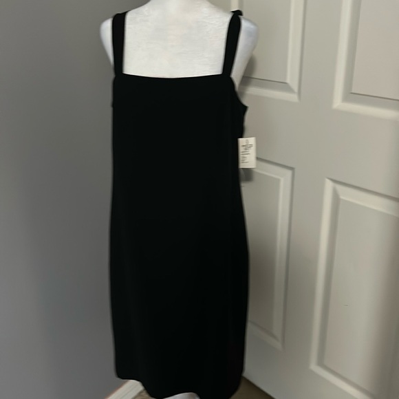 Jessica Howard black square neck sleeveless midi dress size 14P - Picture 1 of 3